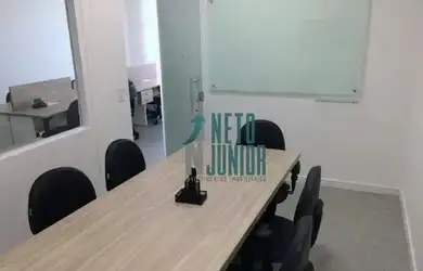 Imagem: O depósito possui 2 Vagas na garagem, 70m² de Área, Imóvel