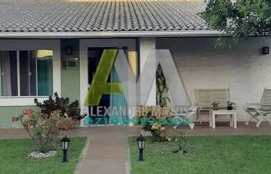 Imagem: A casa em condomínio possui 2 Dormitórios, 4 Banheiros, 2