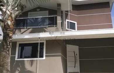 Imagem: A casa em condomínio possui 3 Dormitórios, 4 Banheiros, 4