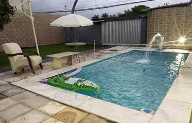 Imagem 3: Casa de festa. Piscina, Churrasqueira, 350m² de Áreae4 Vagas na garagem