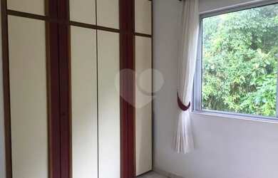 Imagem: O apartamento possui 1 Dormitório, 2 Banheiros, 1 Vaga na garagem