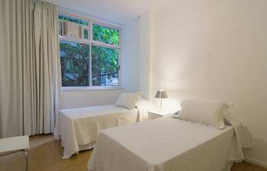 Imagem 5: LEBLON RJ QUADRA DA PRAIA 140M2 DE FRENTE - PORTARIA 24 HORAS