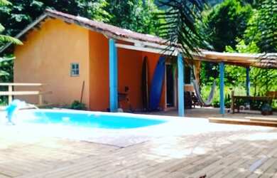 Imagem: A casa possui 1 Dormitório, 2 Vagas na garagem e está localizado