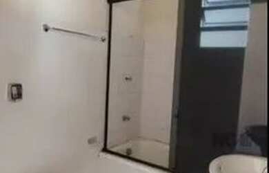 Imagem 6: Apartamento com 2 dormitórios, 1 banheiro no Bairro Centro Histórico