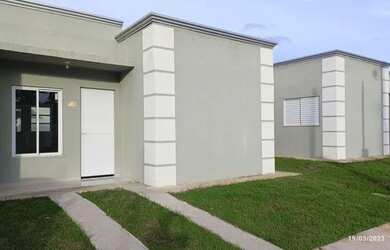 Imagem: A casa em condomínio possui 2 Dormitórios, 2 Banheiros, 2