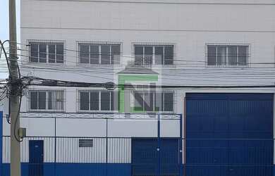 Imagem: O depósito possui 1.200m² de Área e está localizado em