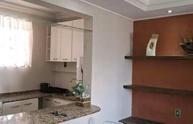 Imagem: O apartamento possui 1 Dormitório, 1 Banheiro, 1 Vaga na garagem