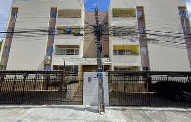 Imagem 2: Edifício Camboriú - CASA CAIADA - PRÓXIMO PRAÇA DA BiBLIA VARANDA...