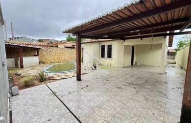 Imagem 1: Vendo ampla casa em Nova Parnamirim, 3 suítes, Piscina