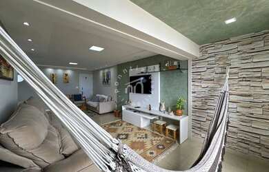 Imagem: O apartamento possui 3 Dormitórios, 3 Banheiros, 2 Vagas na