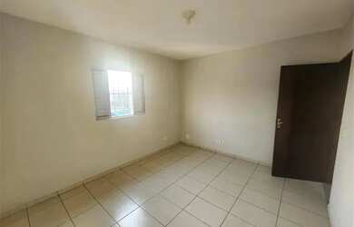 Imagem 9: Casa com 2 dormitórios e vaga de garagem, localizada em Ferraz de Vasconcelos