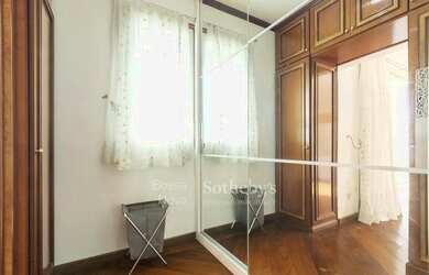 Imagem 15: Casa com amplos ambientes em condomínio fechado