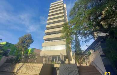 Imagem: O apartamento possui 4 Dormitórios, 4 Banheiros, 2 Vagas na