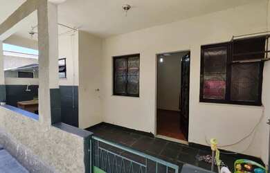 Imagem: A casa possui 1 Dormitório, 1 Banheiro e 30m² de Área e está