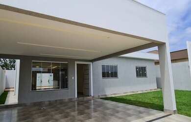 Imagem: A casa em condomínio possui 3 Dormitórios, 3 Banheiros, 4