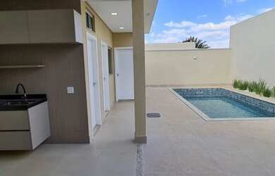 Imagem: A casa em condomínio possui 3 Dormitórios, 5 Banheiros, 4