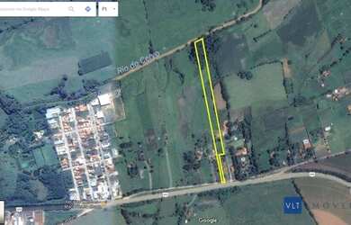 Imagem: A chácara possui 10.073m² de Área, Piscina e está localizado