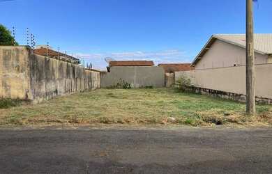 Imagem: O terreno possui 420m² de Área e está localizado em Anápolis