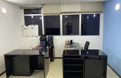 Imagem: O depósito possui 32m² de Área e está localizado em Barra