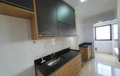 Imagem: O apartamento possui 1 Dormitório, 1 Banheiro, 1 Vaga na garagem