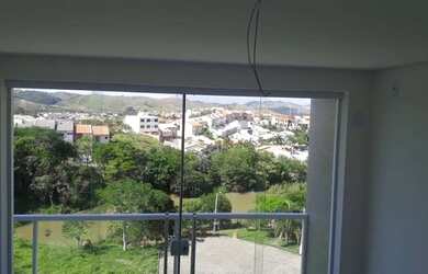 Imagem: O apartamento possui 3 Dormitórios, 2 Banheiros, 1 Vaga na