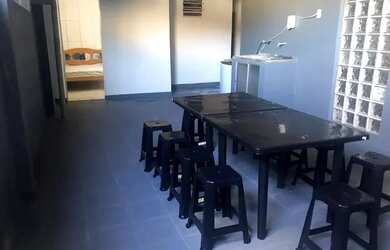 Imagem: A casa em condomínio possui 4 Dormitórios, 3 Banheiros, 5