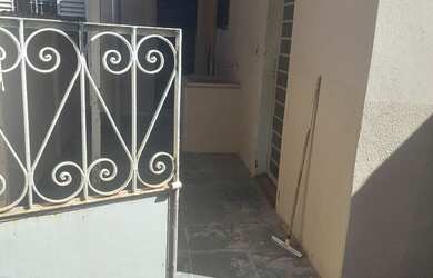 Imagem: A casa possui 1 Dormitório, 1 Banheiro e está localizado