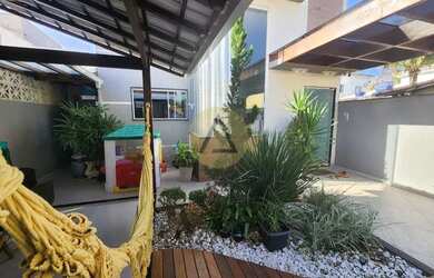 Imagem: A casa possui 3 Dormitórios, 2 Banheiros, 3 Vagas na garagem