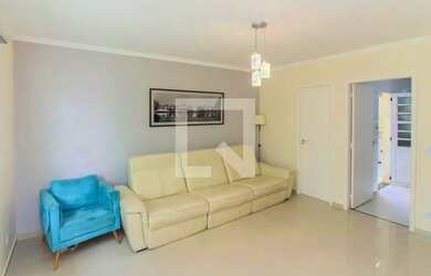 Imagem: A casa em condomínio possui 3 Dormitórios, 2 Banheiros, 2