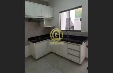 Imagem: A casa possui 2 Dormitórios, 3 Banheiros, 1 Vaga na garagem