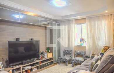 Imagem: A casa possui 3 Dormitórios, 3 Banheiros, 2 Vagas na garagem