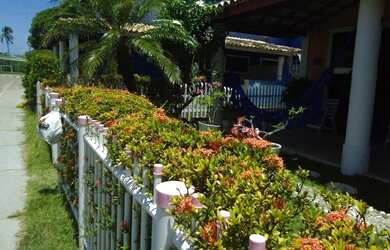 Imagem: A casa em condomínio possui 3 Dormitórios, 2 Banheiros e