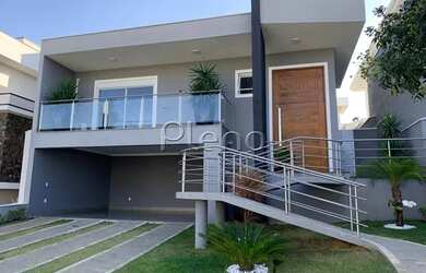 Imagem: A casa em condomínio possui 3 Dormitórios, 2 Banheiros, 4