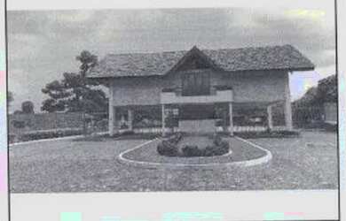 Imagem: A casa possui 1 Dormitório, 1 Banheiro, 1 Vaga na garagem e