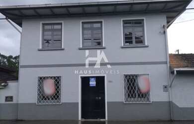 Imagem: A casa possui 2 Dormitórios, 1 Banheiro, 1 Vaga na garagem