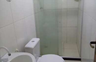 Imagem: A casa possui 2 Dormitórios, 1 Banheiro e está localizado