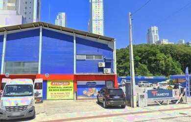 Imagem: O depósito possui 950m² de Área e está localizado em Pioneiros