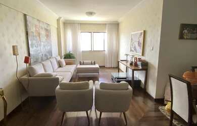 Imagem: O apartamento possui 4 Dormitórios, 4 Banheiros, 2 Vagas na