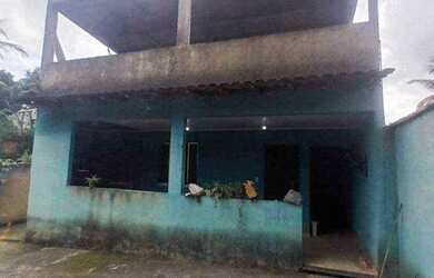 Imagem: A casa possui 2 Dormitórios, 1 Banheiro, 1 Vaga na garagem