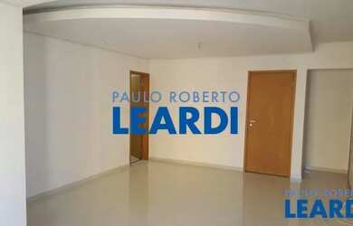 Imagem: O apartamento possui 3 Dormitórios, 5 Banheiros, 3 Vagas na