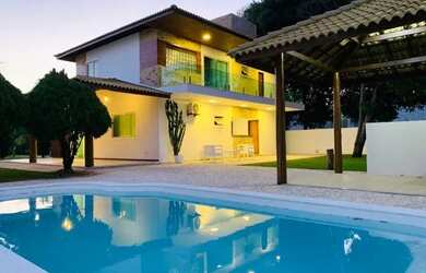 Imagem: A casa em condomínio possui 4 Dormitórios, 2 Banheiros, 4