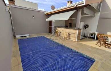 Imagem: A casa em condomínio possui 3 Dormitórios, 4 Banheiros, 2