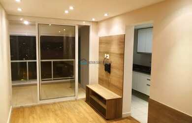 Imagem: O apartamento possui 1 Dormitório, 1 Banheiro, 1 Vaga na garagem