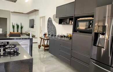 Imagem 8: Venda Casa com 220,00 metroQuadrado, 3 dormitório s , 4 vaga s . Swiss...