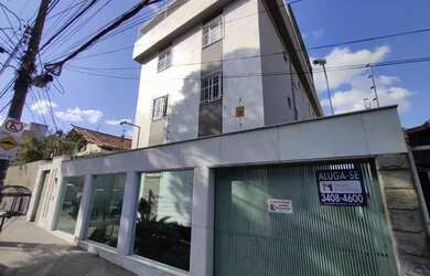 Imagem: O apartamento possui 3 Dormitórios, 1 Banheiro, 3 Vagas na