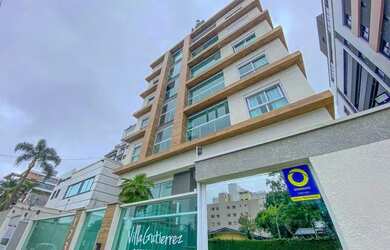 Imagem: O apartamento possui 2 Dormitórios, 2 Banheiros, 3 Vagas na