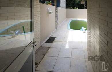 Imagem 13: Casa em Hípica. Piscina, Churrasqueira, Área de serviçoeLareira