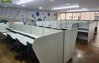 Imagem: O depósito possui 236m² de Área e está localizado em Centro