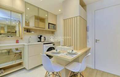 Imagem: O studio possui 1 Dormitório, 1 Banheiro, 1 Vaga na garagem