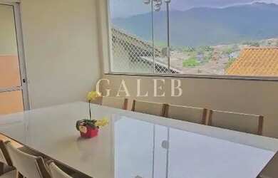 Imagem: A casa possui 3 Dormitórios, 4 Banheiros, 2 Vagas na garagem